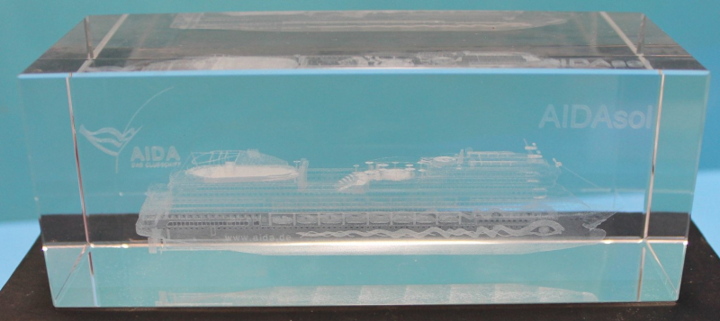 AIDAsol Kreuzfahrtschiff als 3 D Laser Glasblock (1 St.)